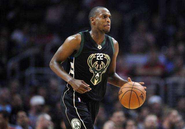 场球迷和屏 场球迷和屏