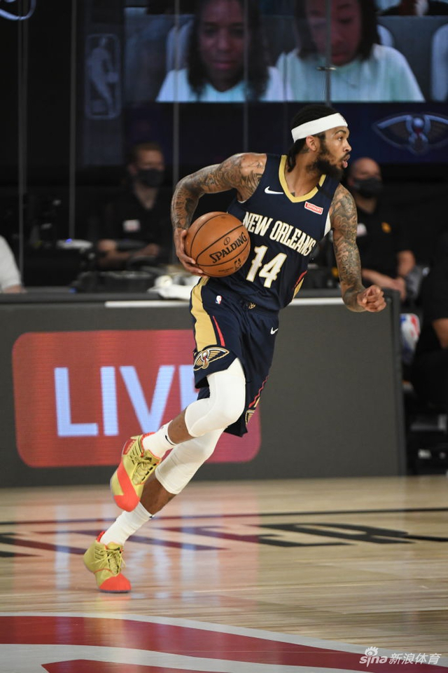 的底线抽球 的底线抽球