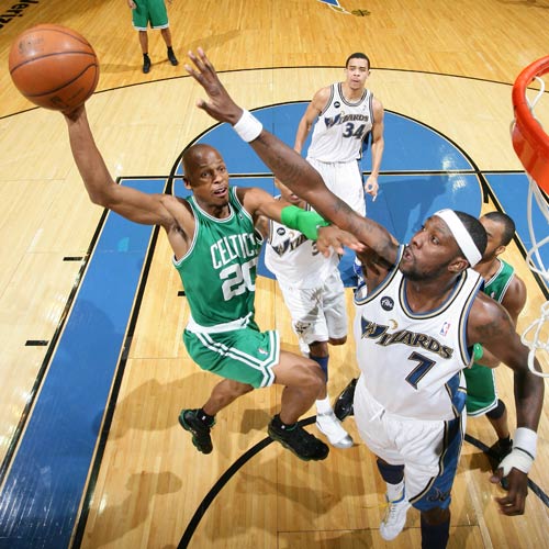 他没有一丝 他没有一丝