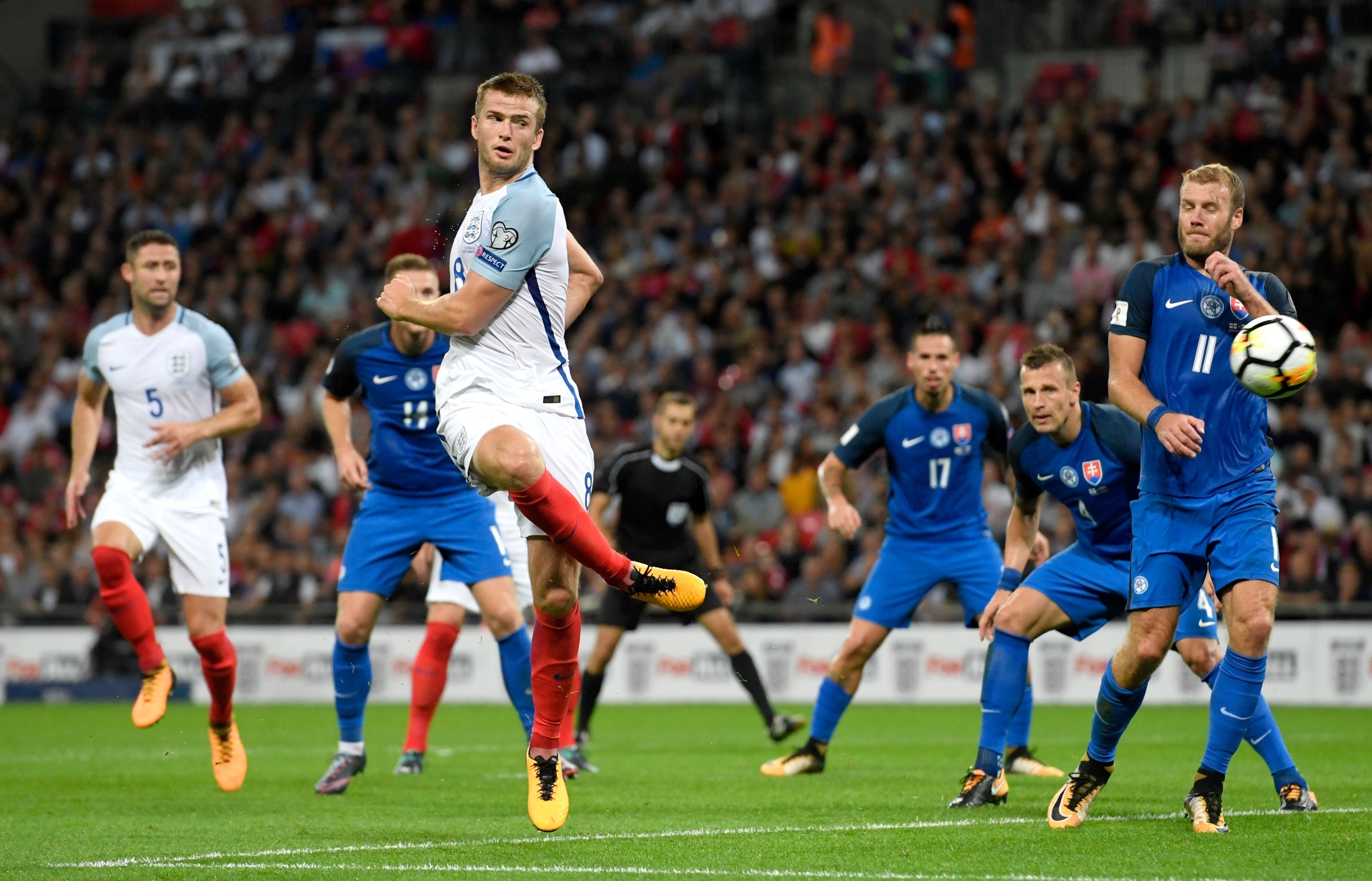 持球挡拆的 持球挡拆的